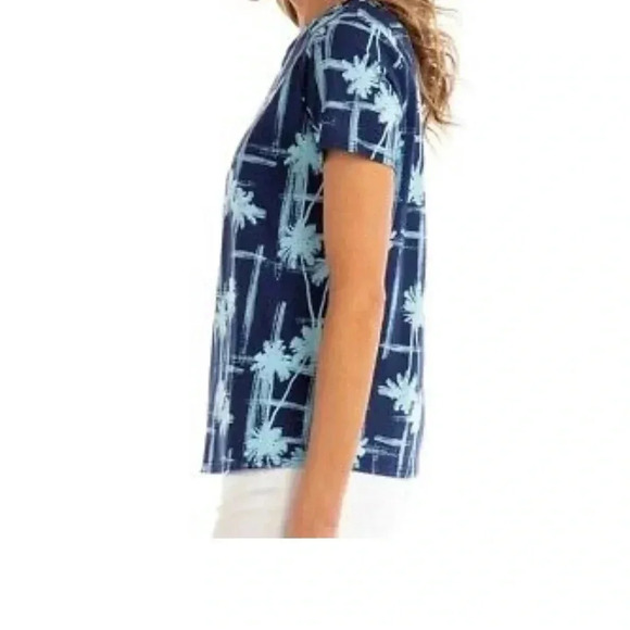 🔥HOST PICK🔥 NWT Fresh Produce Abstract Palm scoop neck tee - Picture 2 of 3